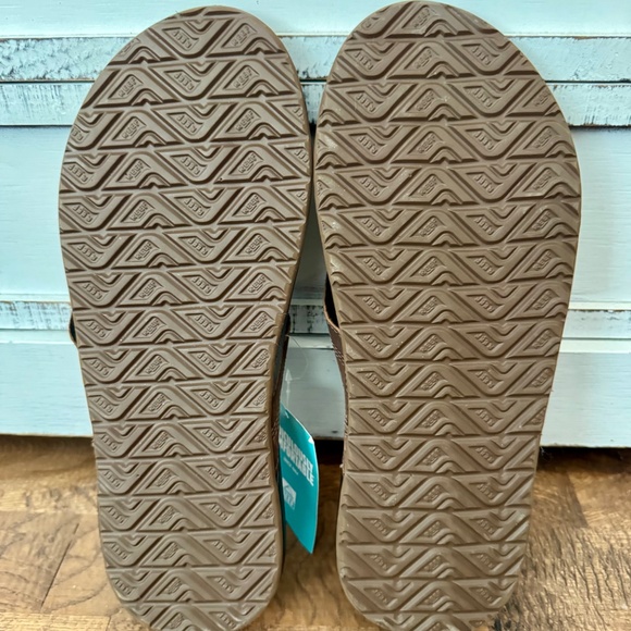 NWT Reef Cushion Phantom LE Flip Flop Black Brown Men\'s Size 12 M